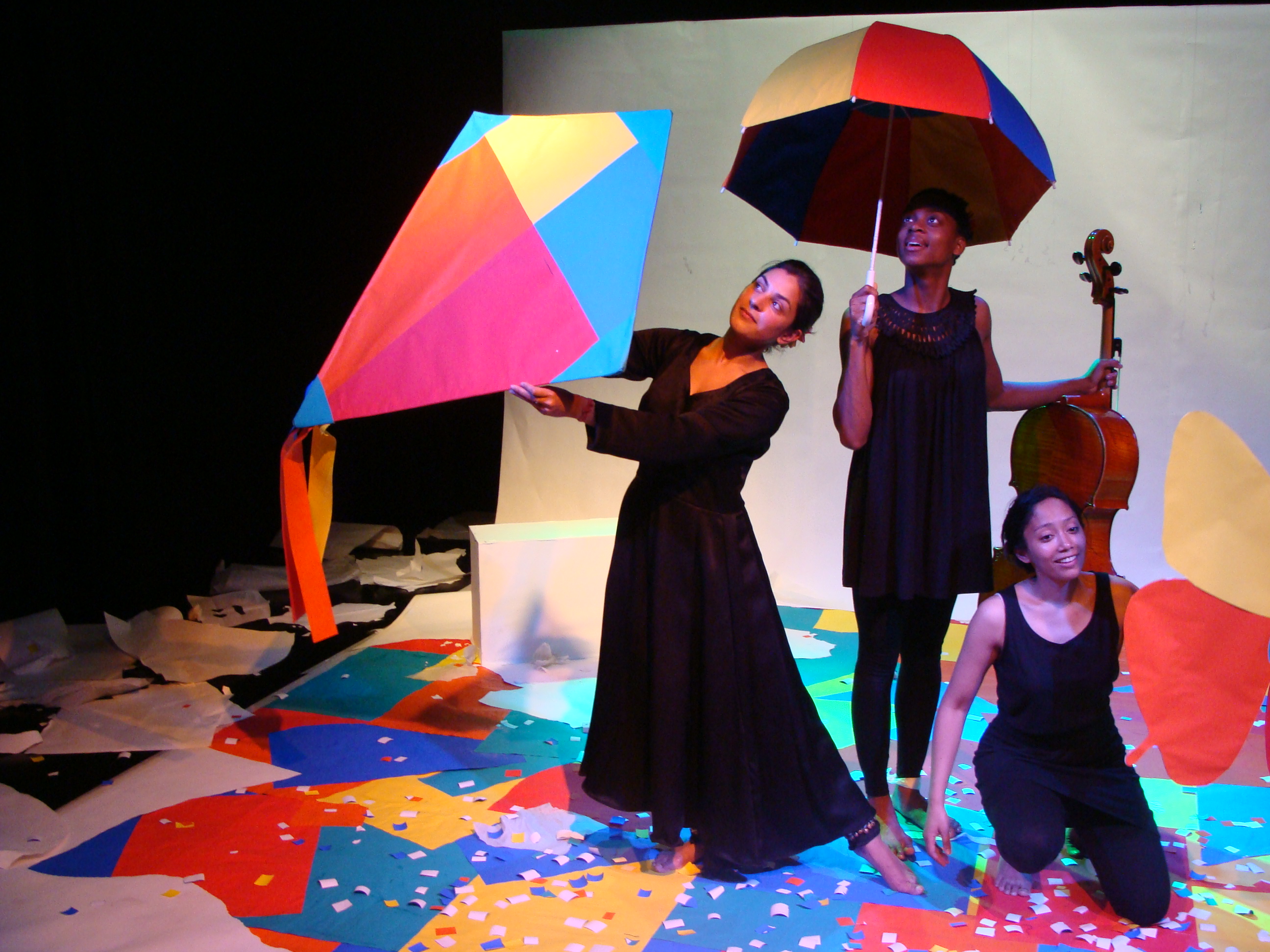 Rip, Fold, Scrunch production photo (3)